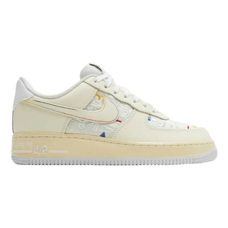 Nike, Sneakers Beige, Dames, Maat:37 1/2 EU,nylon