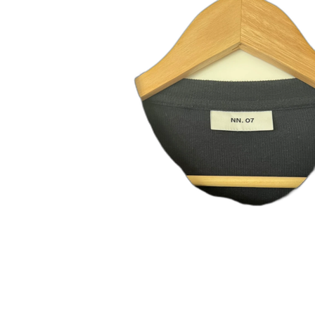 Mörk marinblå långärmad tröja från NN.07