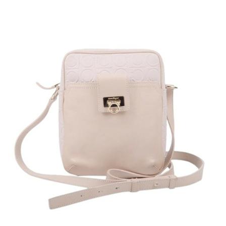 Salvatore Ferragamo Pre-owned, Leather Crossbody Bag Roze, Dames, Maat:ONE Size