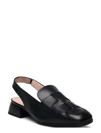 Wonders | Renata | 39