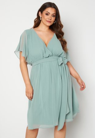 Goddiva Curve Flutter Sleeve Chiffon Midi Dress Klær