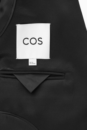 COS Smokingowa Marynarka Z Wełny Z Szerokimi Ramionami in Czarny