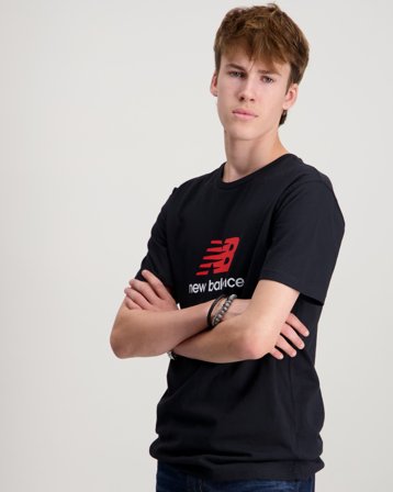 New Balance New Balance Jersey Stacked Logo Tee Svart T-shirts Kille - Kids Brand Store