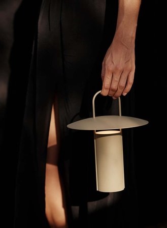 Ray oppladbar bordlampe - dusty green