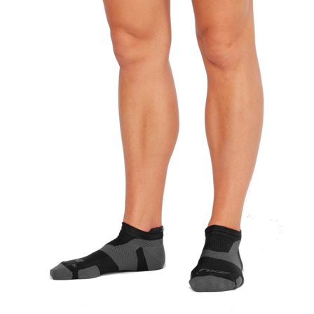 2XU Vectr Light Cushion No Show Sock workout socks Black XL