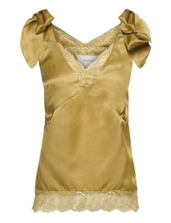 Uyo Yellow Munthe