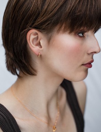 Syster P Beloved Twisted Small Hoops Gold - Gold - ONE SIZE