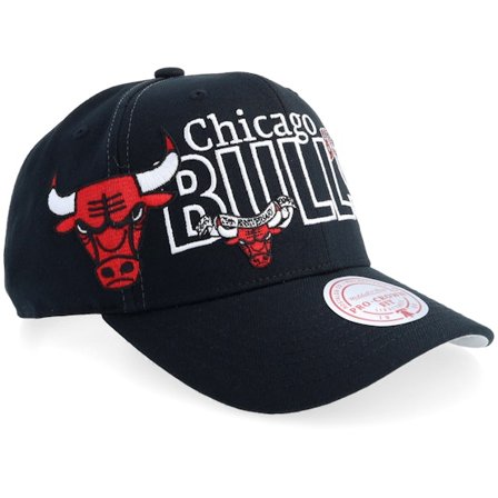 Mitchell & Ness - Chicago Bulls Mash Up Pro Black Adjustable Adjustable Black Cap - NBA @ Hatstore