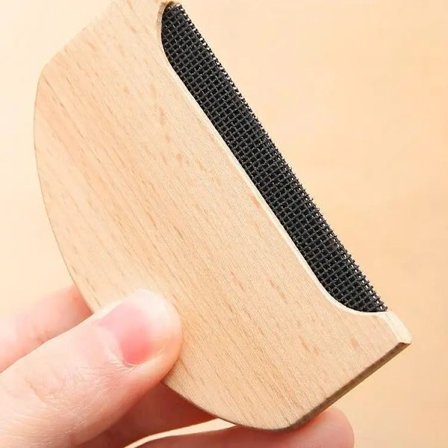 Halvsirkelformet krok- og løkkefeste i tre, naturfarget tre, stofffeste, tilbehør, 7,7 cm lengde, 4,5 cm bredde