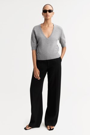 Soft Goat - V-neck T-shirt - Women cashmere sweater - S - Grey