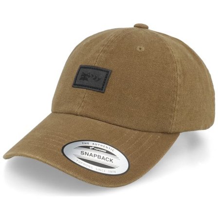 Wild Spirit - Grön unconstructed Keps - Hatsie The Red Panda Canvas Dark Olive Dad Cap @ Hatstore