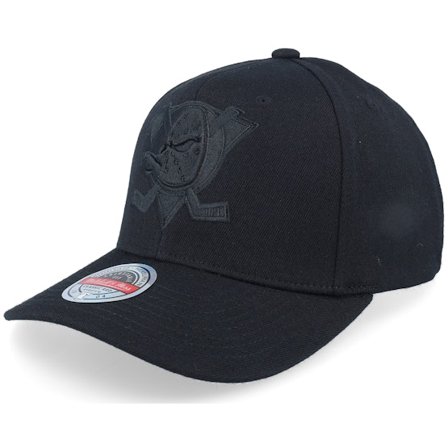 Mitchell & Ness - NHL Noir adjustable Casquette - Anaheim Ducks Logo Classic Red Black/Black Adjustable @ Hatstore