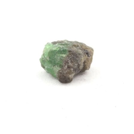 Stenar och mineraler. Tsavorite granat. 2 930 cent. Manyara-regionen, Tanzania.