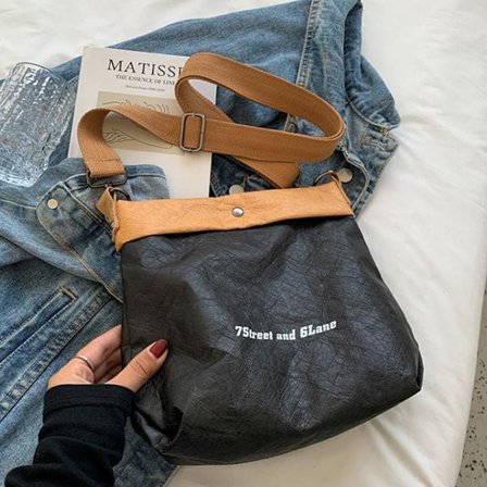 Cross Body Bag Axelväska SVART