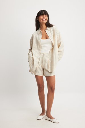 NA-KD Elastic Back Linen Blend Shorts - Sommertøj - Beige/Stribet - EU 44