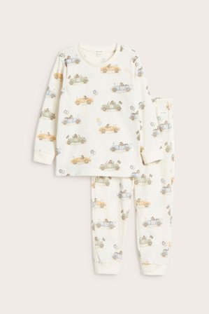 Newbie | Nalle- ja autokuvioinen pyjama | Luonnonvalkoinen