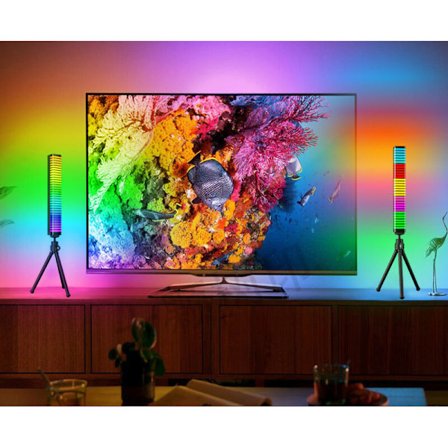 Klar RGB-ljudresponsiv LED-remsa, musiksynkronisering, LED-stämningsljus med smart app-kontroll, färgglad RGB-ljusremsa med stativstativ