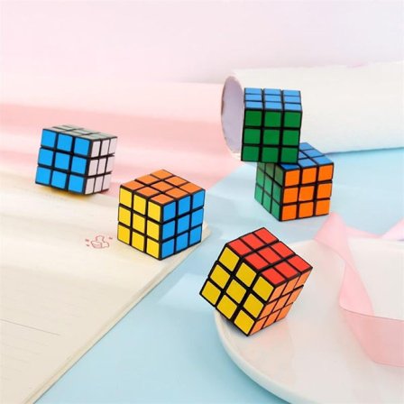 Tyve mini Rubik's terninger til tidlig barndomsuddannelse