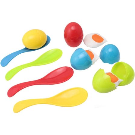 Race med ägg och sked med äggula - Kul för familjen på bakgården -