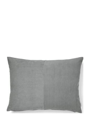Wille 45X60 Cm Home Textiles Cushions & Blankets Cushions Grå Compliments