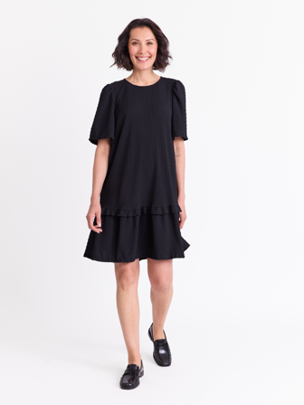 MATCH - Charlotte kjole - Va Vite - Str. 34 - Dame - Kjoler & Skjørt - Svart - 51% polyester - resirkulert, 49% polyester