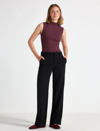 Lindex Noor Raka Byxor Med Normalhög Midja - Black - 38