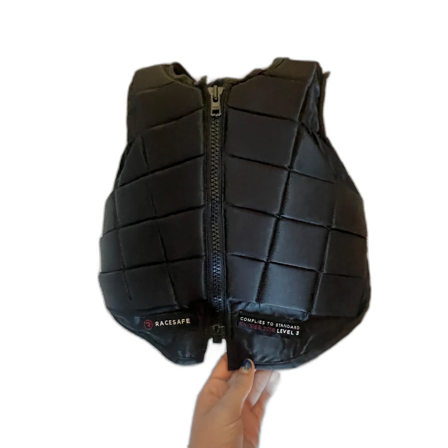 Svart ridväst från Racesafe