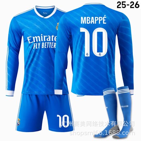 Real Madrid 25/26 bortatröja med långa ärmar - Mbappe, Vinicius, Ronaldo designer, inkluderar strumpor.