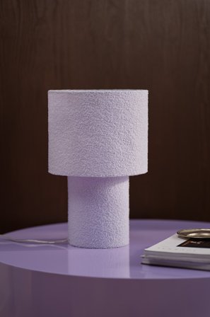 Jotex - AUBRA bordlampe Lys lilla - Kjøp Bordlamper hos Jotex