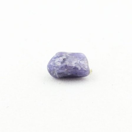 Sten og mineraler. Tanzanit. 0.500 ct. Merelani Hills, Lelatema Mts, Tanzania.