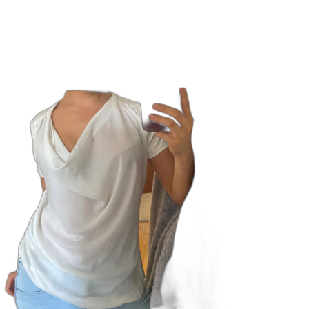 Vit draperad blus med v-ringning