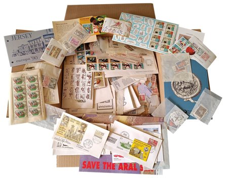 Hele verden - Rodekasse med variereret indhold fra vores gamle lager