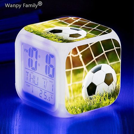 Fotbollsmatch Fotboll Väckarklocka Barnrum Dekorera docka 7 färg Glödande små nattlampor Skrivbordsklockor Presenter till barn