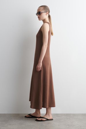 COS Women's Abito Midi Asimmetrico In Jersey in Marrone