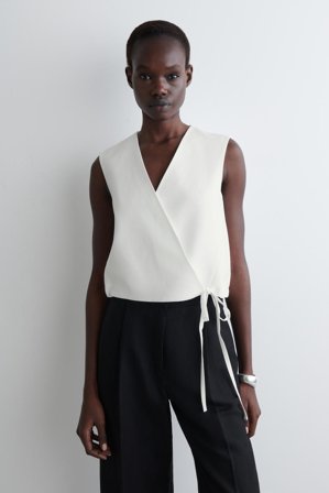 COS Femme Gilet Portefeuille À Détail Noué in Blanc