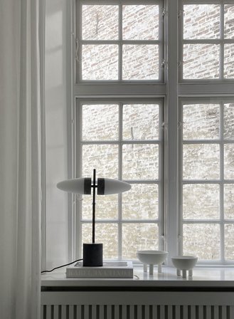 Bull bordlampe H50 - opal/oksidert