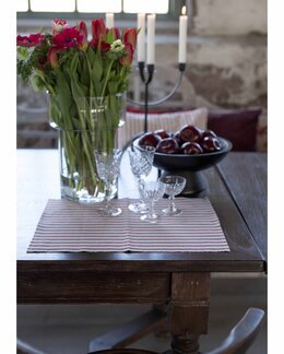 Pöytätabletti Tina raidallinen Punainen