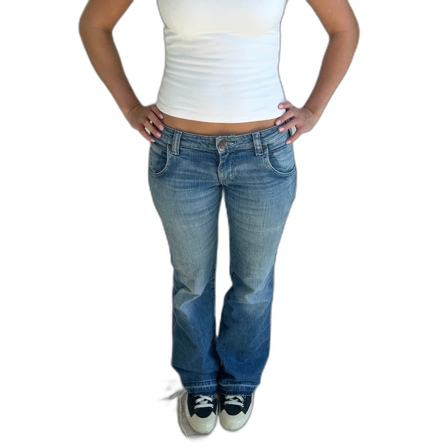 Ljusblå bootcut jeans