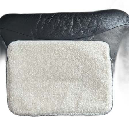 Vitt teddy datorfodral