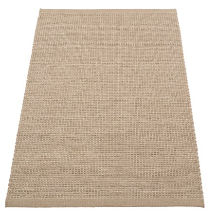 Pappelina Emm gulvtæppe 120x70 cm, potato/beige | KitchenOne