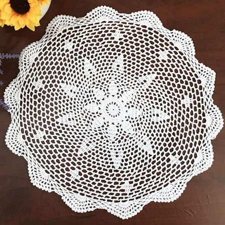 Håndlaget blondeheklet rund bordbrikke Doily Doil i bomull