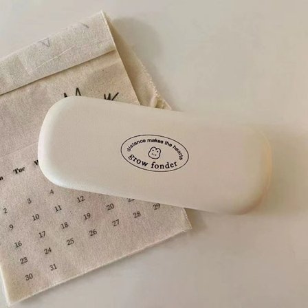 Case Silmälasien säilytyslaatikko - varastossa