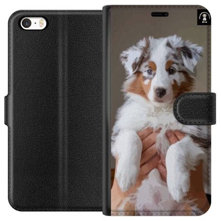 Kompatibelt Plånboksfodral till Apple Apple iPhone 5s Söt valp med blå ögon, fluffig päls och charmigt uttryck - perfekt hundmotiv för djurälsk