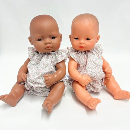 Kombinezon pastelowa łączka dla lalki Miniland 32 cm