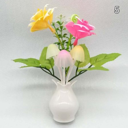 Farverigt lille natlys LED svampe natlys 5 5