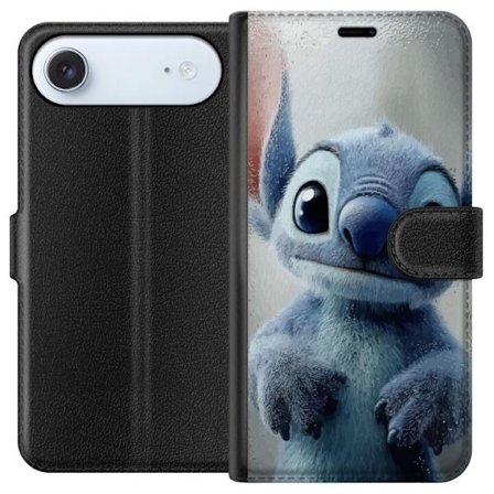 Kompatibelt Plånboksfodral till Apple Apple iPhone 17 Air Nyfiken blå fantasivarelse mot glas med stora uttrycksfulla ögon gulligt närbildsmotiv m