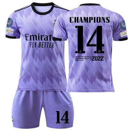 22-23 Real Madrid udebanetrøje lilla nr. 9 Benzema 14. gang jubilæumsudgave 20 Vinicius 10 Modric