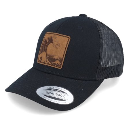 Iconic - Svart trucker Caps - Great Wave Japan Patch Retro Black Trucker @ Hatstore