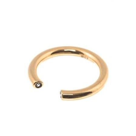 Fin stålring i guld från Lotta Design, storlek 19.