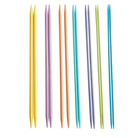 N018 - Set med 7 st. storlekar Strumpstickor i plast